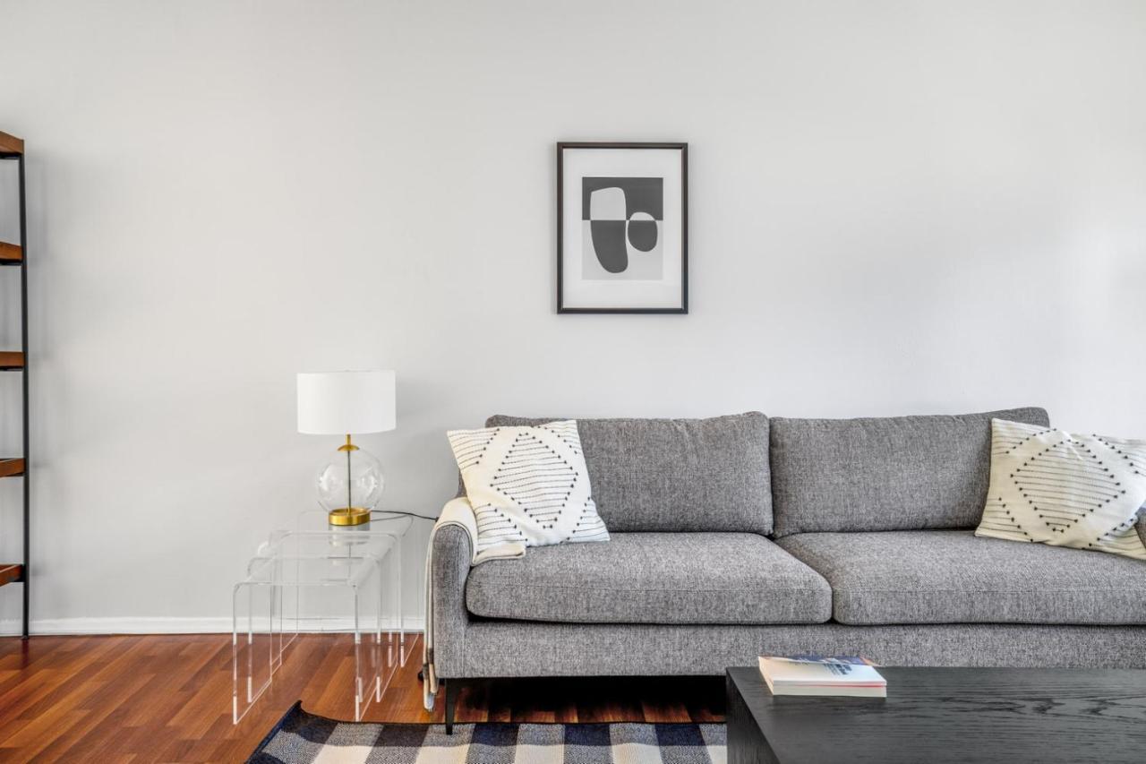 Beverly Hills 1br Pool Nr Beverly Center Lax-401 *